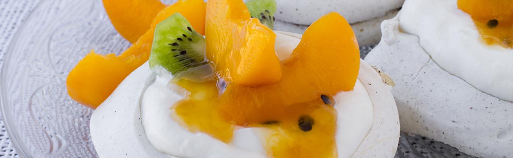 Peach Pavlovas Peach Pavlovas
